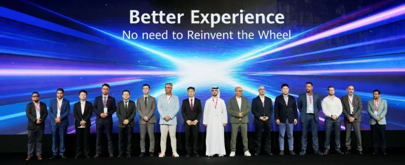 GITEX GLOBAL 2024��7790�ط����Ŷ���Я�ֻ�Ϊ��������ҵ����ƻ����ᳫ���ж����ǻ������ȷ����롱