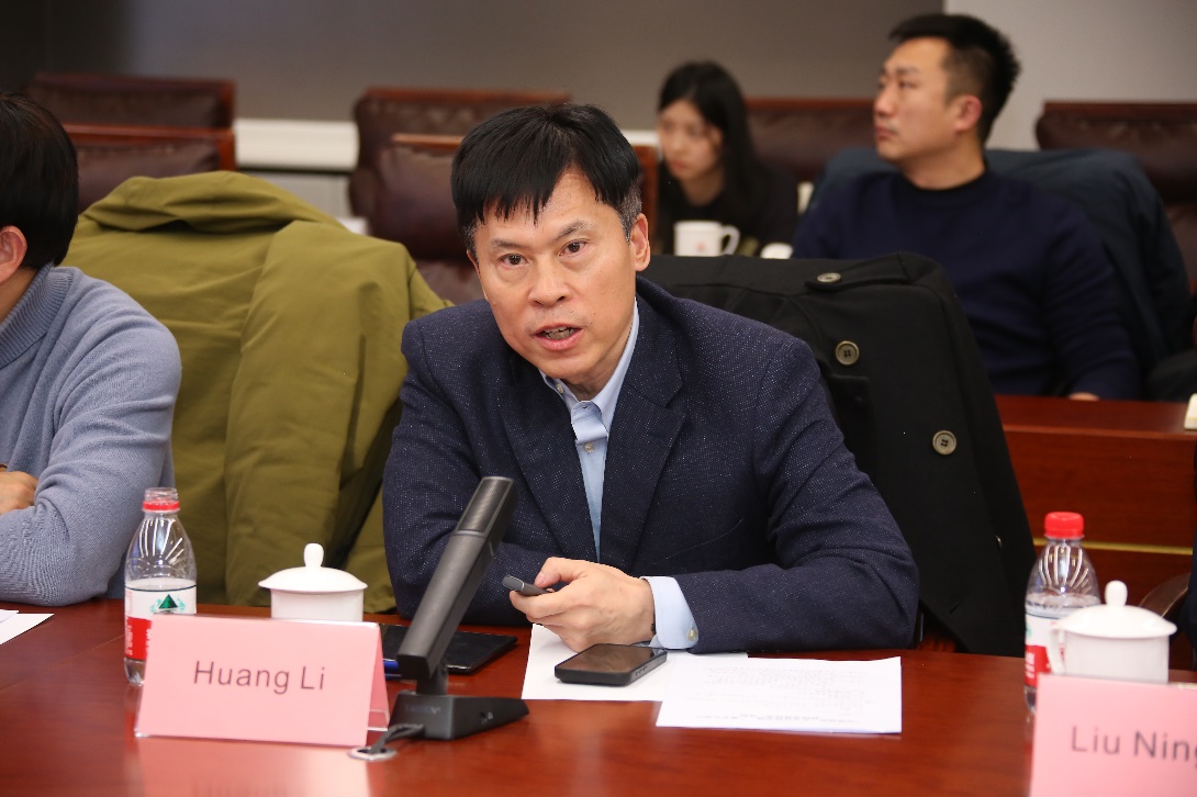 7790�ط����Ŷ������ࡰ�����̻����йش��ѧ�ǡ����������¬�Ƽ������˶���  ��������Ӫҵ������